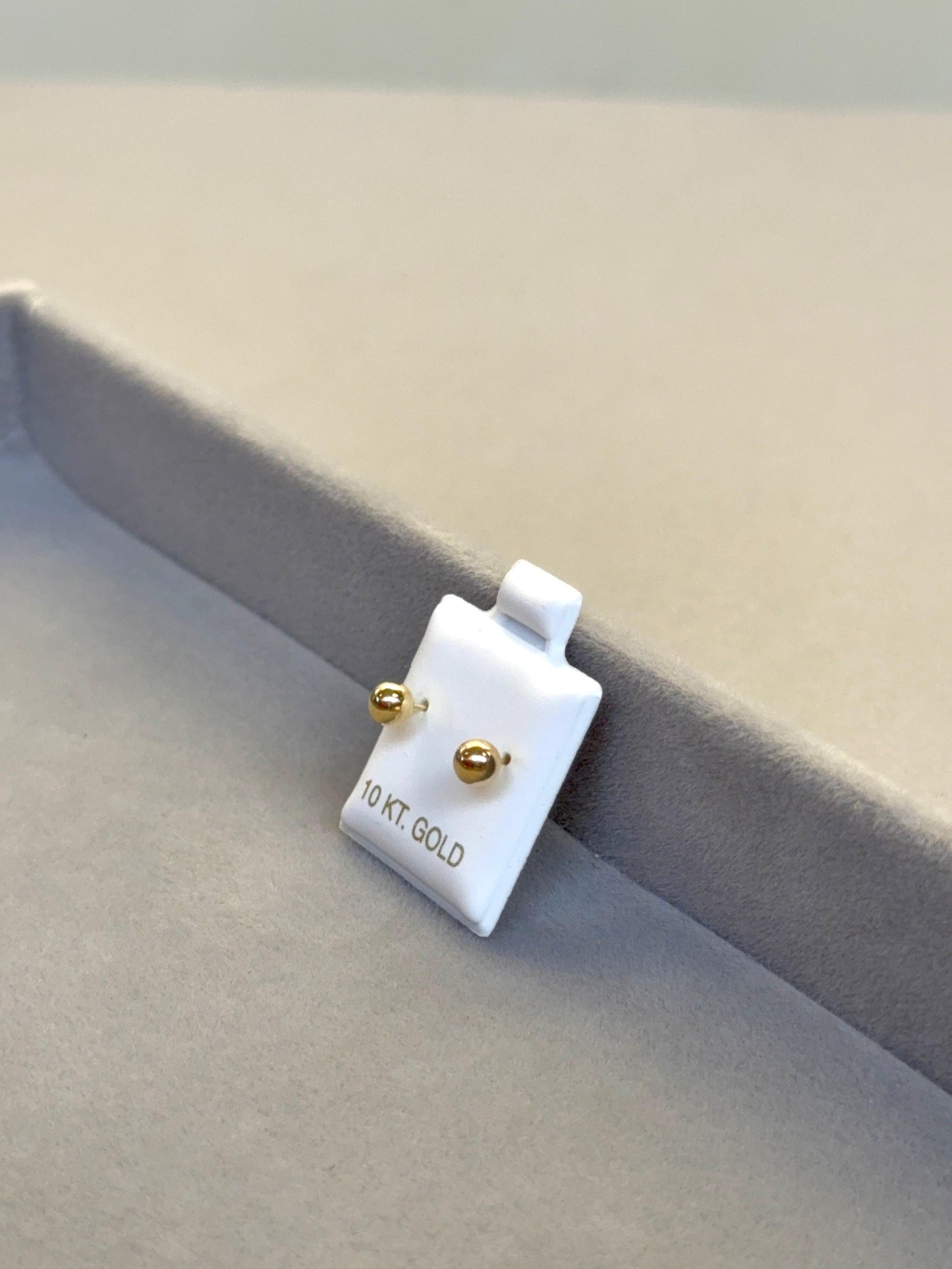 Aritos de pelotitas Oro 10K