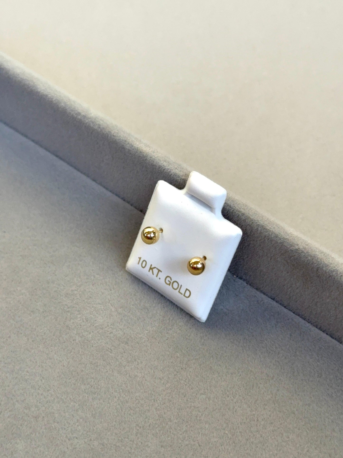 Aritos de pelotitas Oro 10K